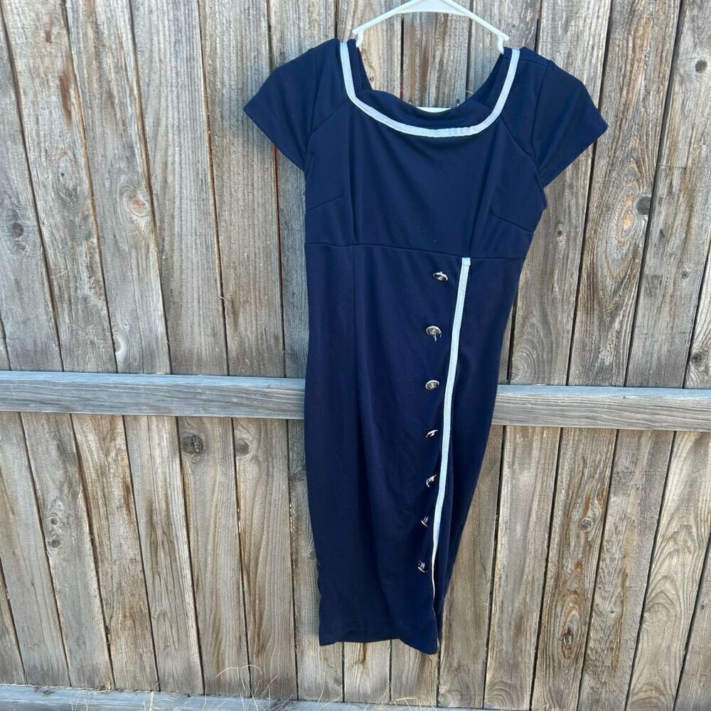 Glam Coutour dress short sleeve size small